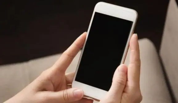 于什么原因會(huì)導(dǎo)致手機(jī)發(fā)燙?發(fā)燙屬于手機(jī)故障嗎？